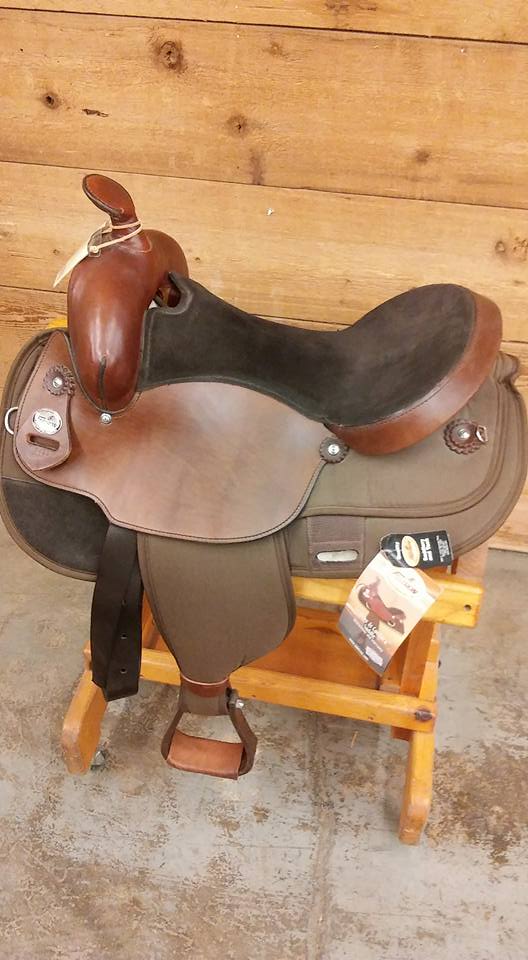 Fabtron 17 Gaited